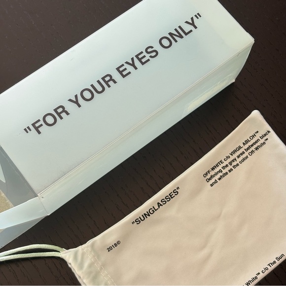 Off-White Sunglasses - Full Inclusion - Picture 13 of 15